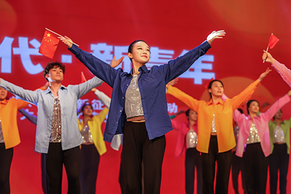 印象乐动体育(LeDong Sports)官方网站：青春心向党，奋斗新征程（组图）