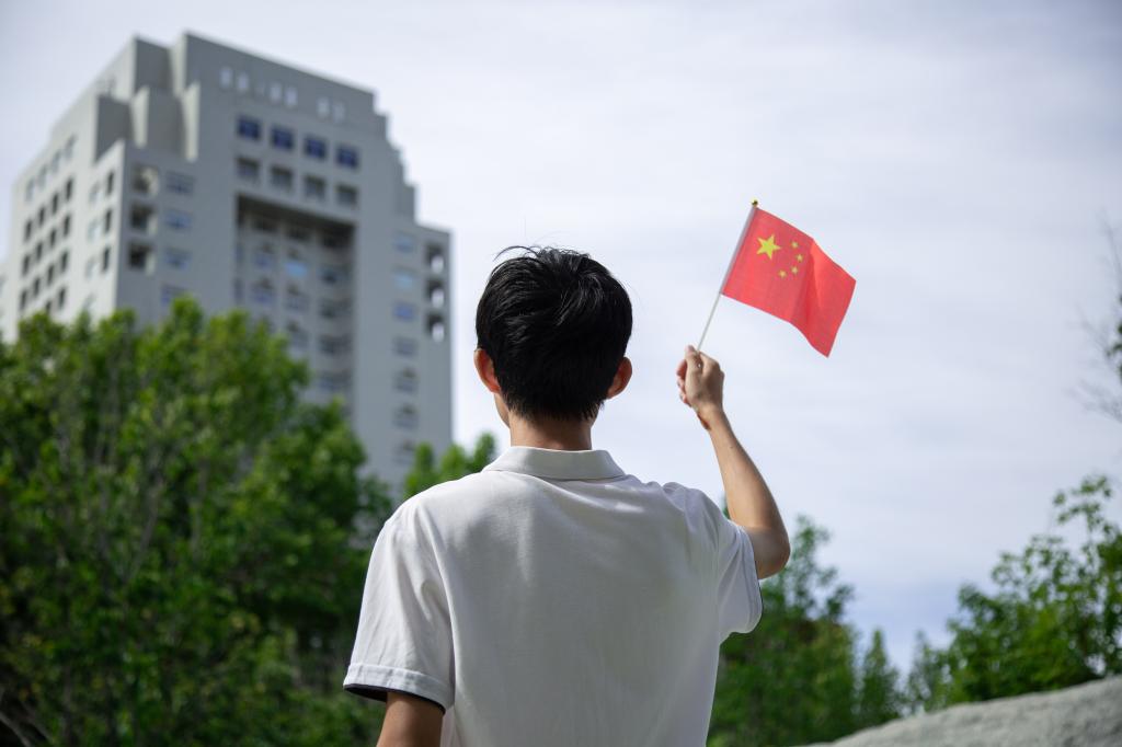 家国共庆 乐动体育(LeDong Sports)官方网站与祖国心相印、爱同行
