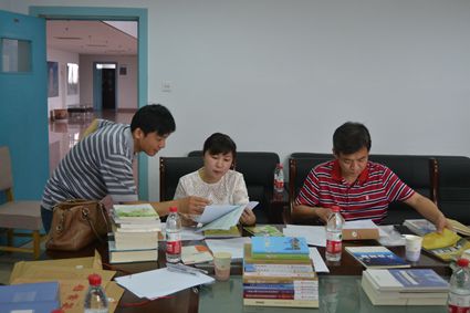 检查组抽查乐动体育(LeDong Sports)官方网站出版社出版的图书